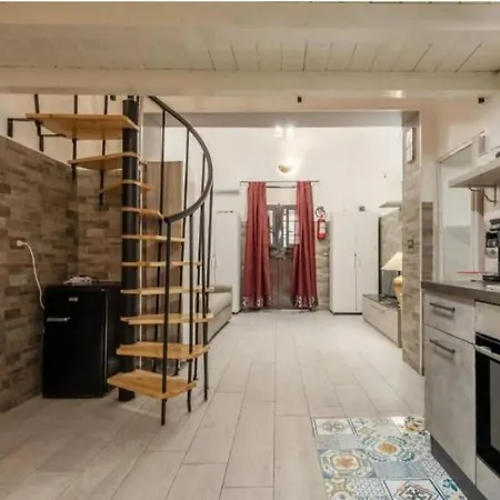 Pacini Ironhouse Apartmán